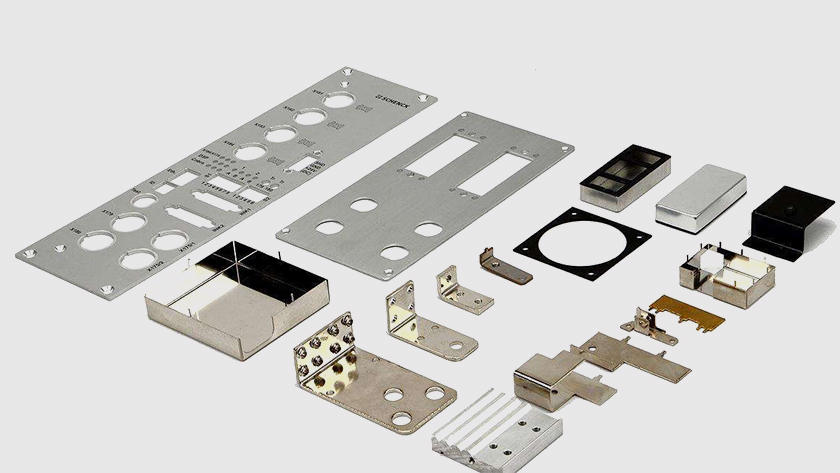 fiber laser cutting machine on the sheet metal