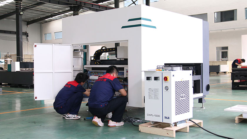 Metal laser cutting machine