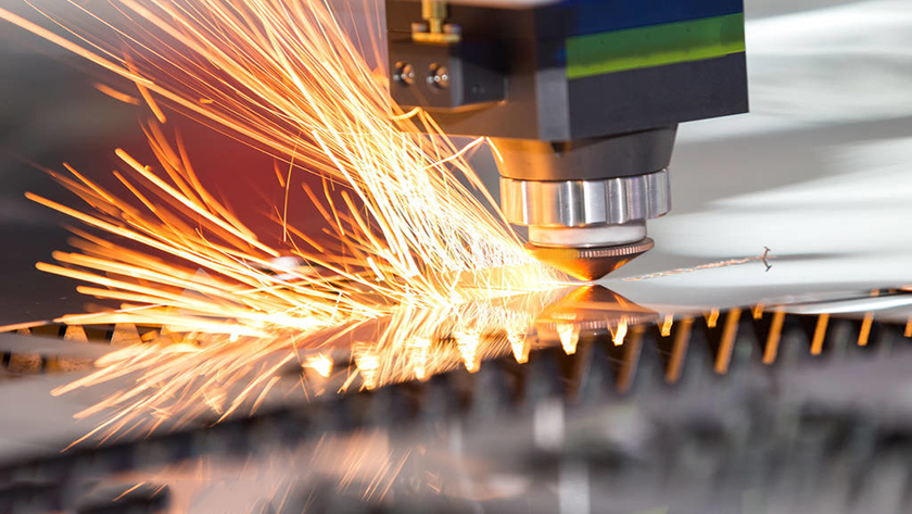 What shielding gas should I use for laser welding? Side blow or coaxial blow?
