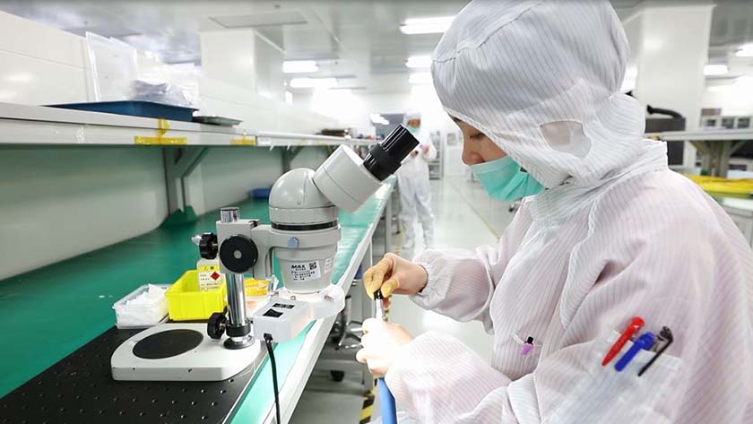 How to clean fiber optic connectors