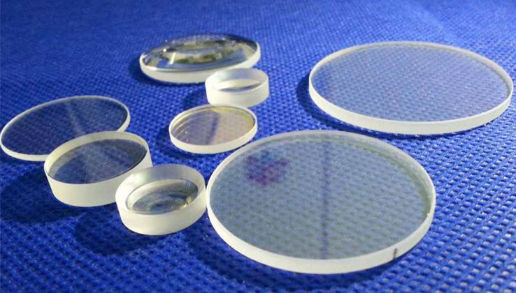 Do not choose an inferior protective lens for laser cutting head